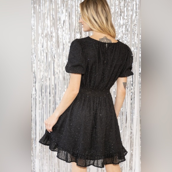 VOY NWT Textured Lurex The Festive Dress Black and Gold Size M - Picture 2 of 13